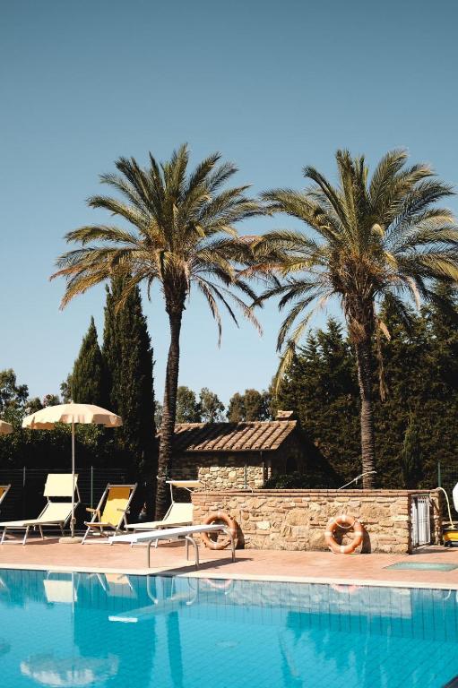 The swimming pool at or close to Podere Gli Olmi