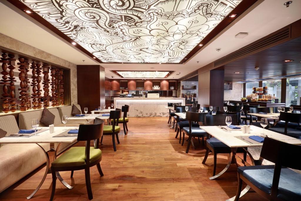 Crowne Plaza Dhaka Gulshan by IHG photo