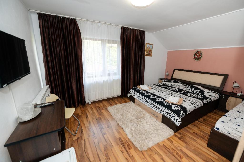 Imagine din galeria proprietății Casa Alex Calimanesti în Călimăneşti