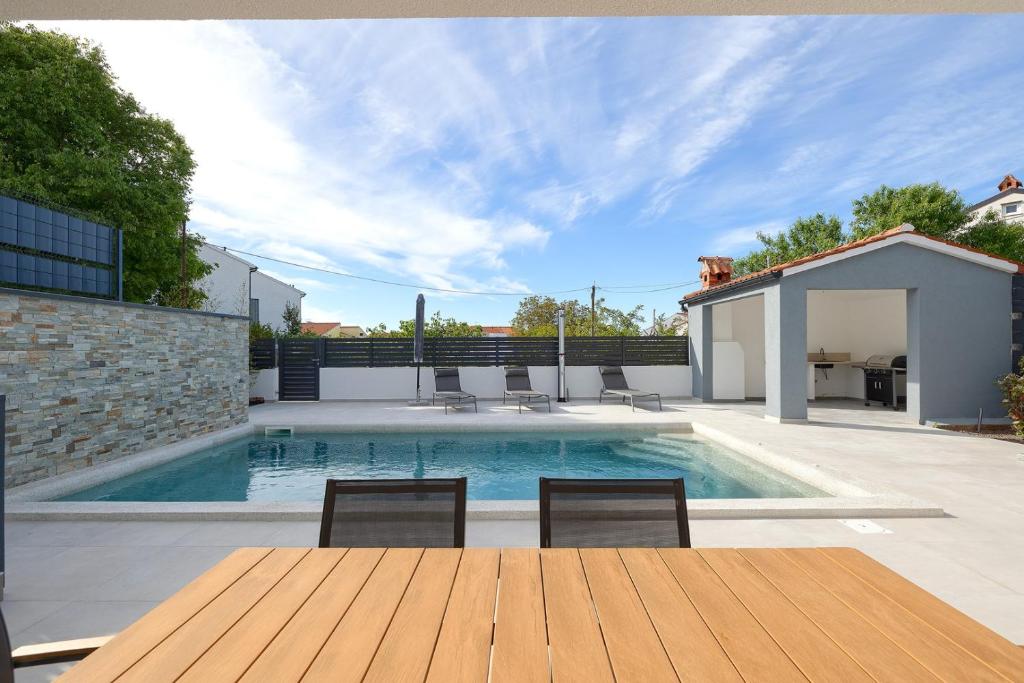 Villa Meri with private pool and sea view