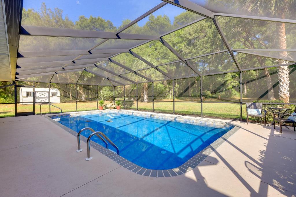Bazén v ubytovaní Idyllic Citrus Springs Getaway with Private Pool! alebo v jeho blízkosti