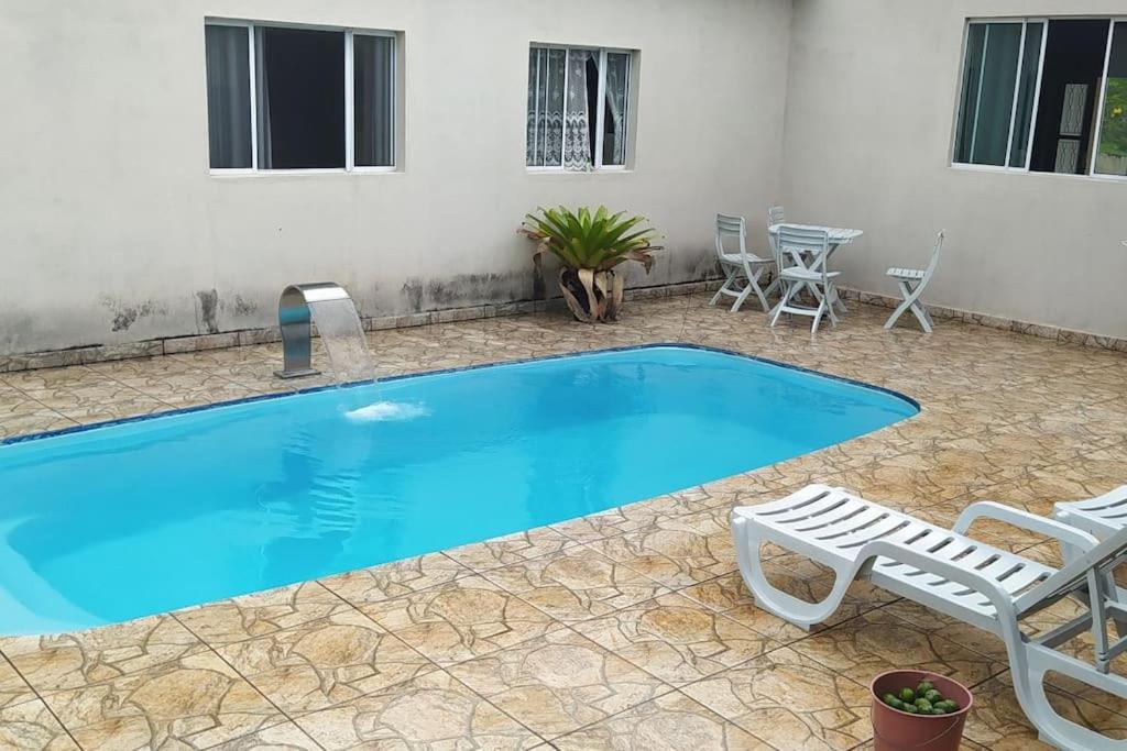 Πισίνα στο ή κοντά στο CASA DE CAMPO chácara com piscina LARANJEIRAS
