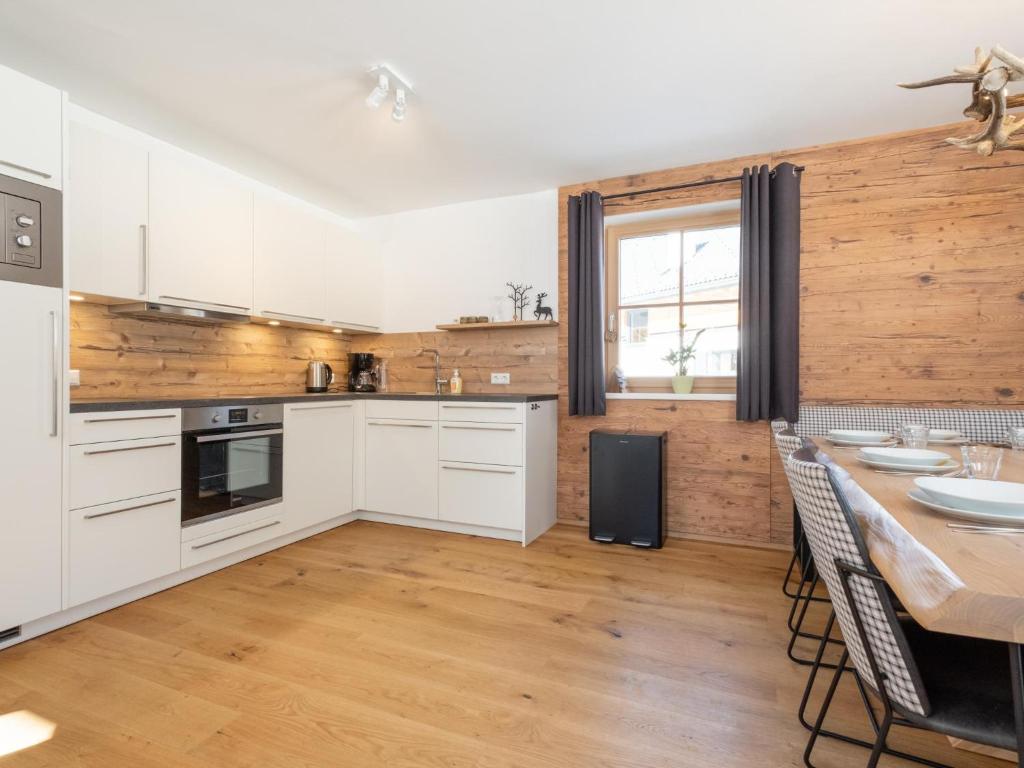 Kuchyň nebo kuchyňský kout v ubytování Haus am Bach