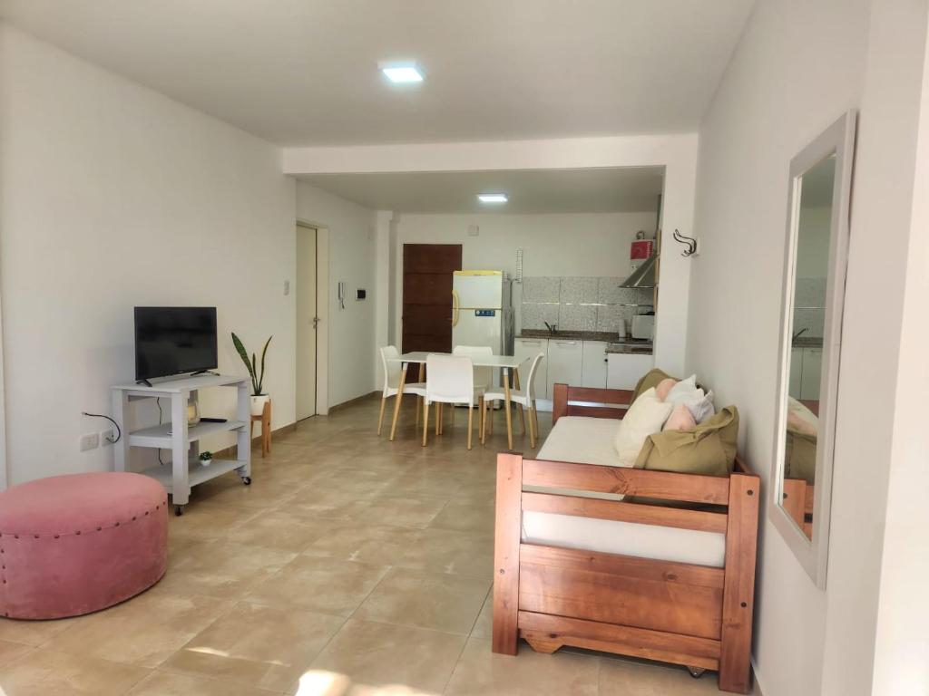 TV a/nebo společenská místnost v ubytování Pipinas Flat