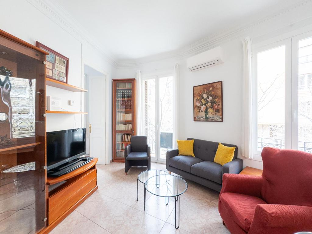 TV a/nebo společenská místnost v ubytování Stay U-nique Apartments Sagrada Familia II