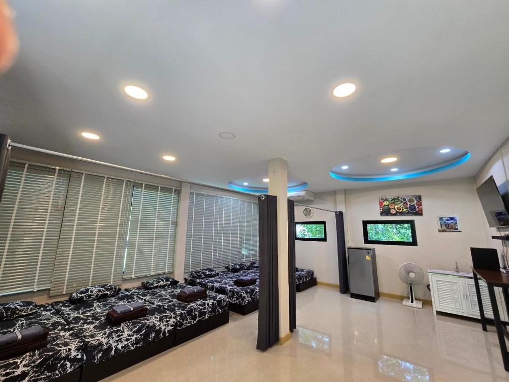ปีกุนรีสอร์ท & Swimming pool (Pigoon Resort) - Chambre Familiale Avec Salle De Bain Privée