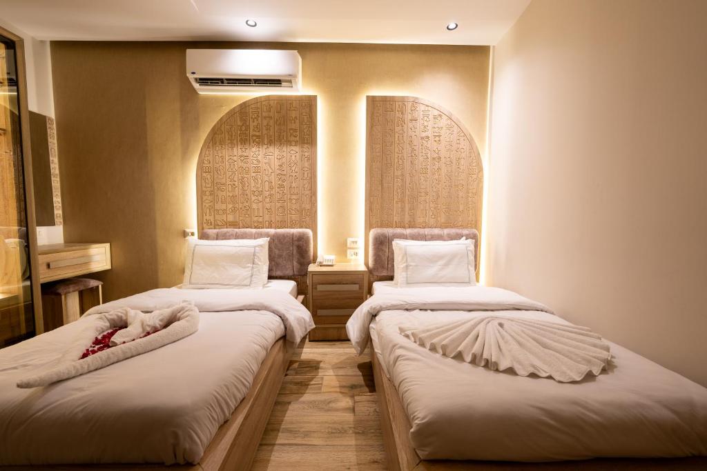 Royal Great Pyramid INN - 9