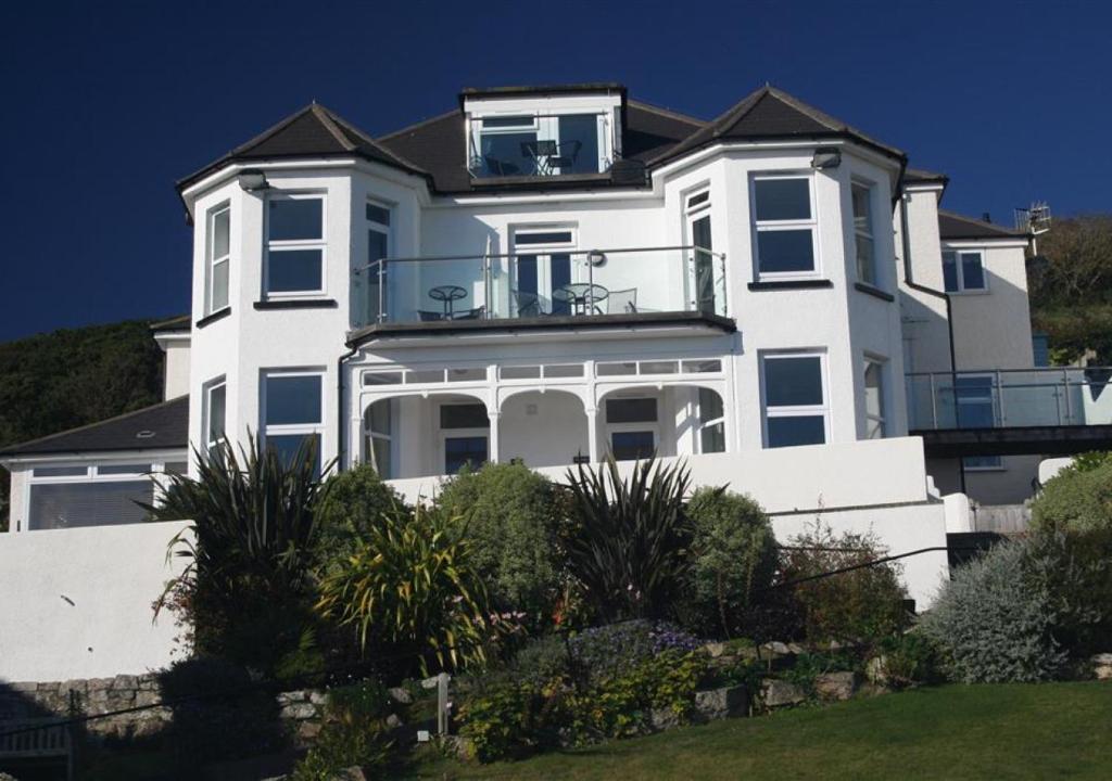 St Lemain Garden Apts, Looe (updated prices 2024)