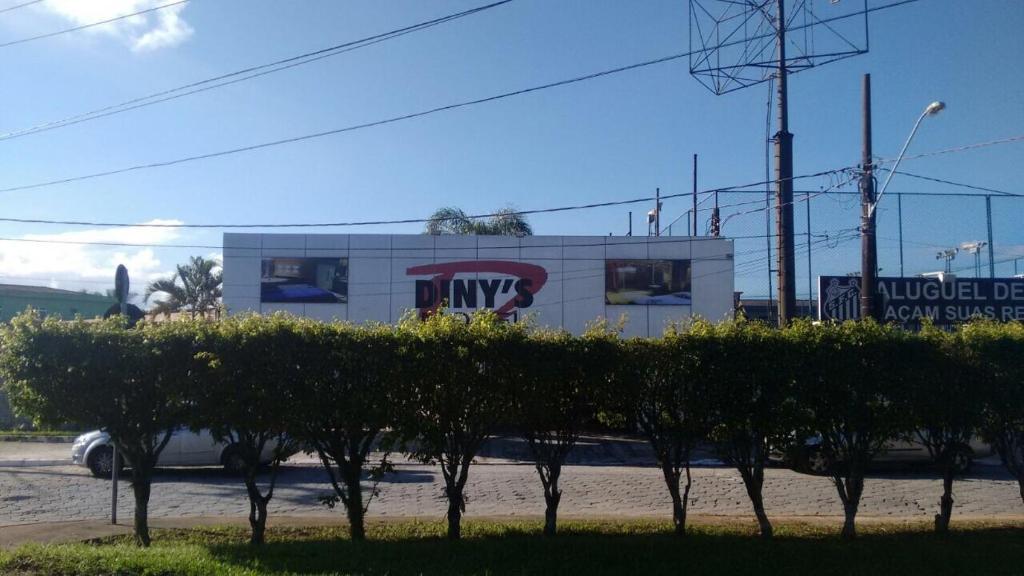  Dinys Motel (Adults Only)