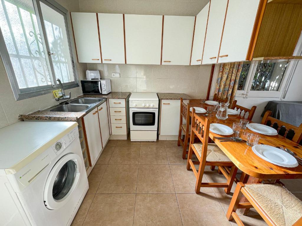Kuchyňa alebo kuchynka v ubytovaní Bungalows Pescador 3000