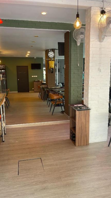 PATONG BLUE HOTEL - Resim 44