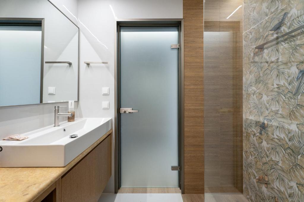 Ennea Muses Rooms and Suites - 10