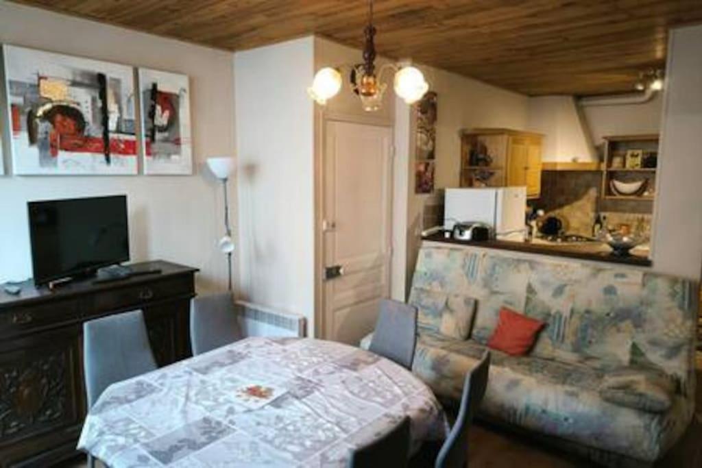 Photo de la galerie de l'établissement 2 pièces au centre-ville, à Roquebillière