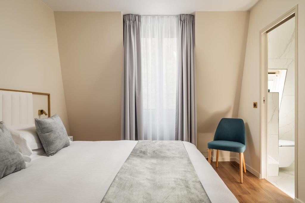 Hôtel des Deux Avenues - Resim 12