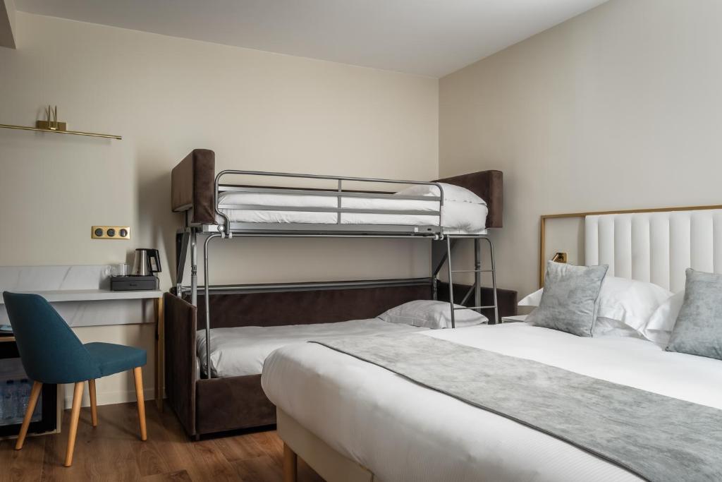 Hôtel des Deux Avenues - Resim 13