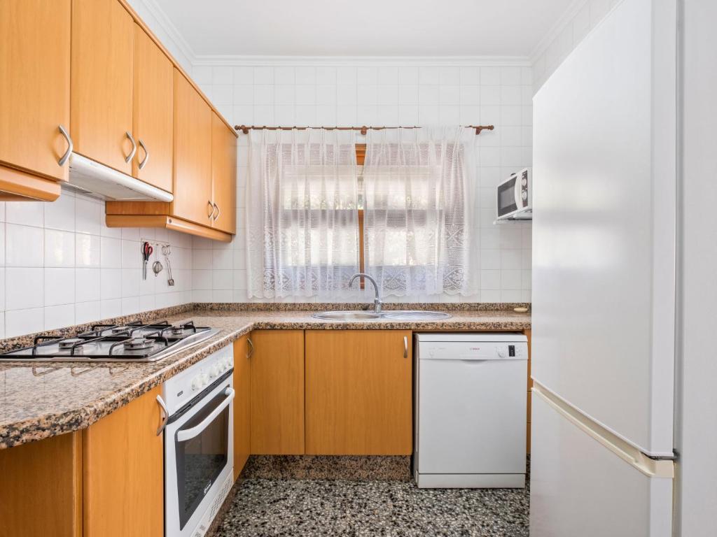 Kuchyň nebo kuchyňský kout v ubytování Holiday Home Himalaya by Interhome