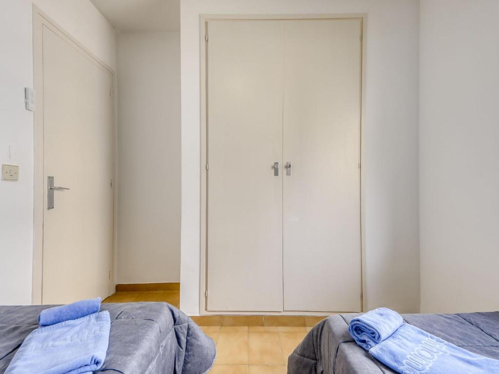 Postel nebo postele na pokoji v ubytování Apartment Mismar-1 by Interhome