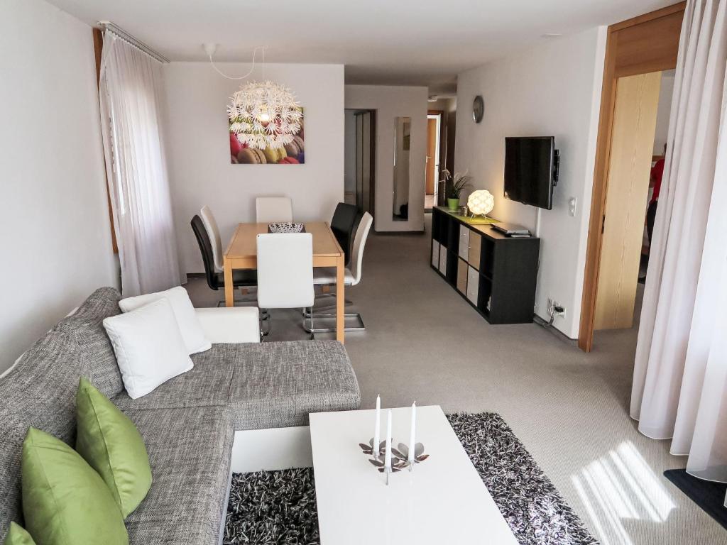 Kuchyň nebo kuchyňský kout v ubytování Apartment Apt D 045 by Interhome