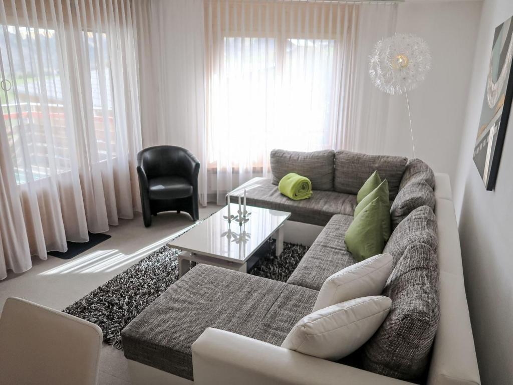 Posezení v ubytování Apartment Apt D 045 by Interhome