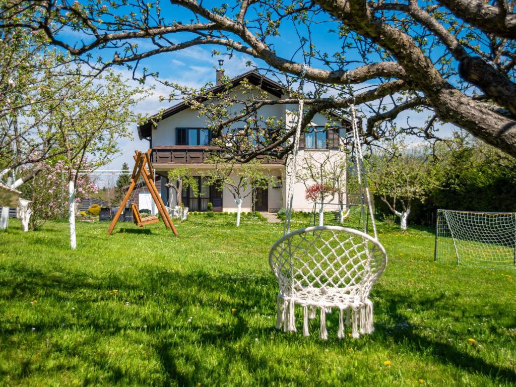 Zahrada ubytování Holiday Home Relax & Play by Interhome