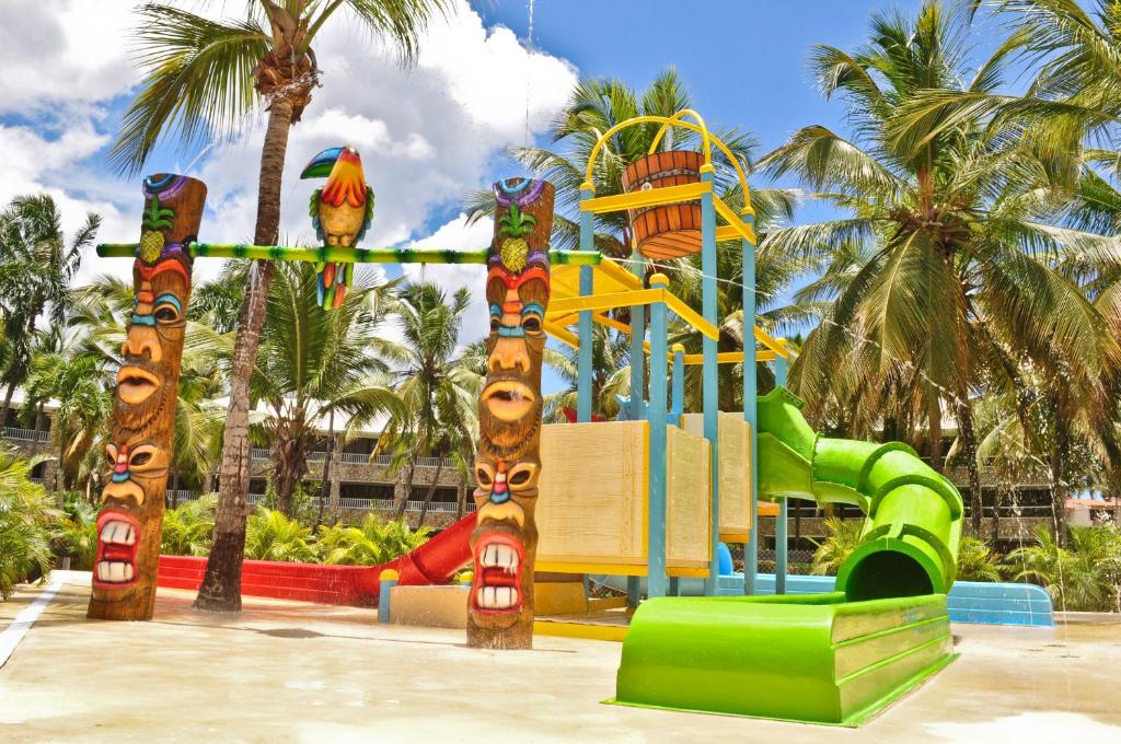 Herní místnost nebo prostor pro děti v ubytování Viva Dominicus Beach by Wyndham, A Trademark All Inclusive