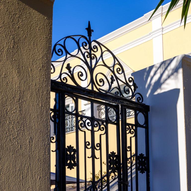 Foto dalla galleria di Ikio Concept Santorini a Pyrgos