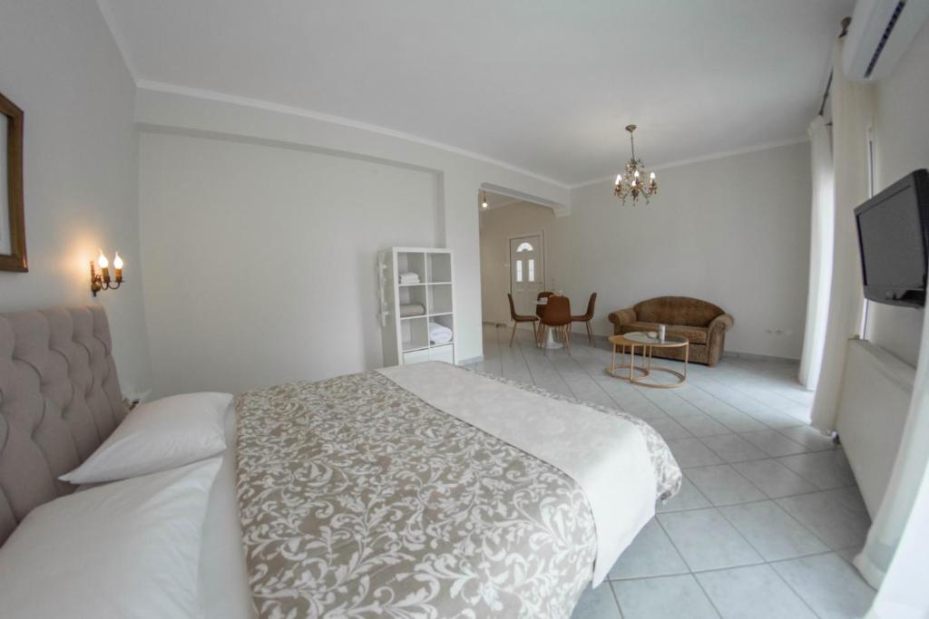 TheasHomly - Apartment With Balcony