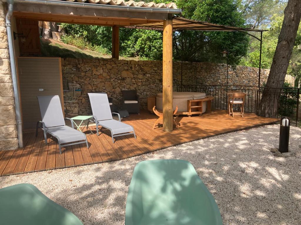 Φωτογραφία από το άλμπουμ του Le Cabanon de Maryline -Meublé de Tourisme 3 Étoiles σε Saint-Paul-et-Valmalle