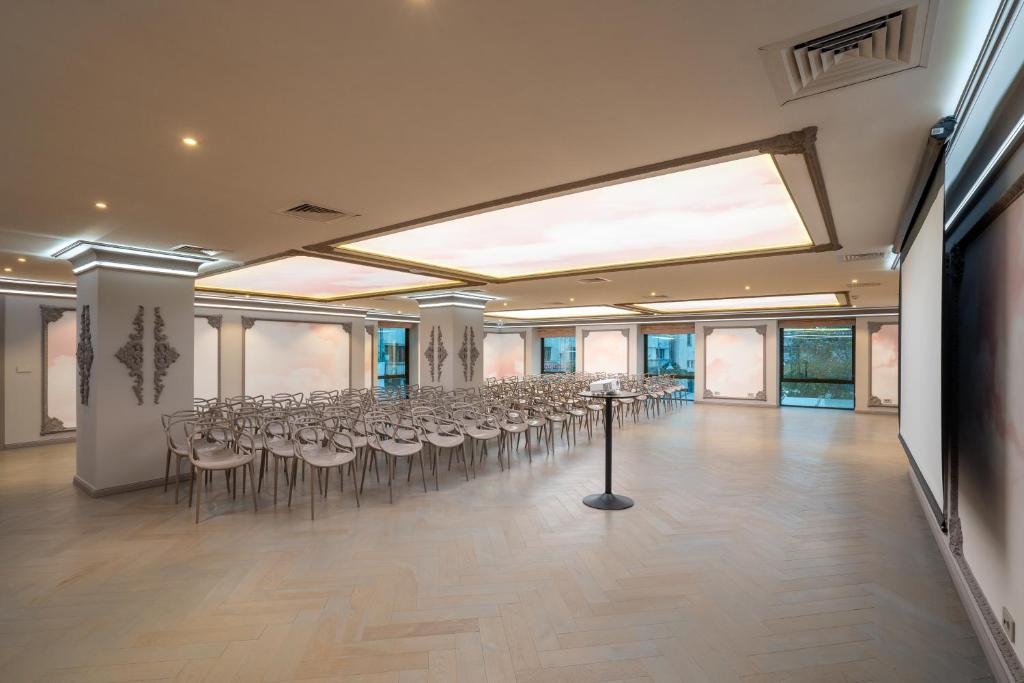 VISIONAPARTMENTS Bucharest - contactless check-in - Resim 17