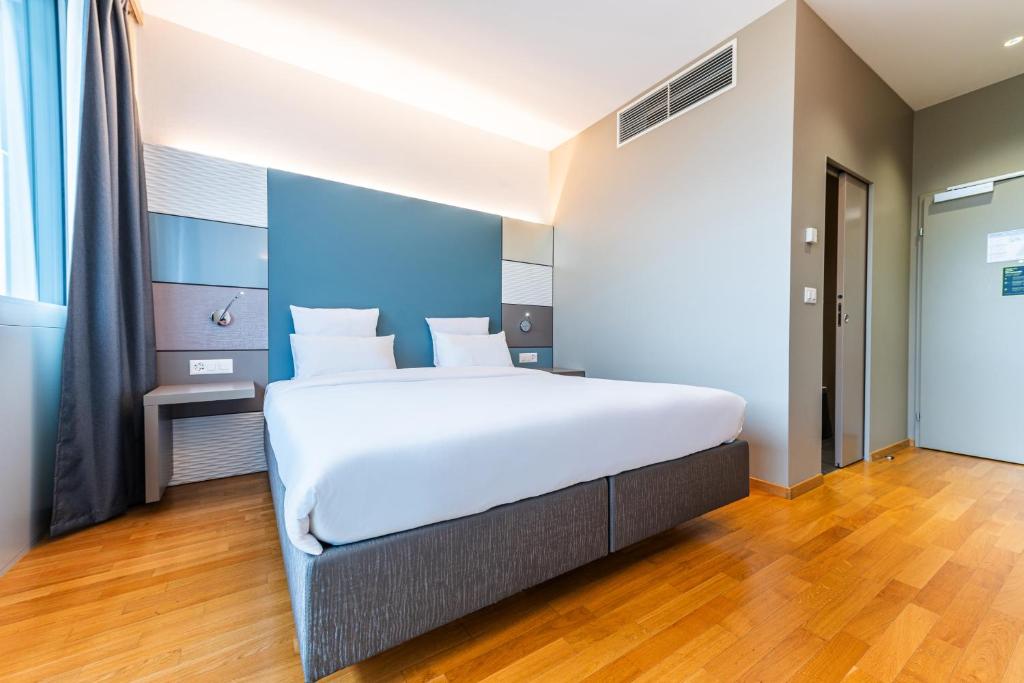 B&B HOTEL Lausanne Crissier - Resim 30