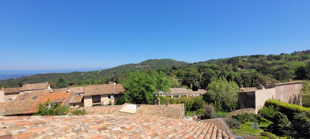 La Sarrazine - Suites - La Garde Freinet, Var - Double Room With Balcony (2 Adults + 1 Child)