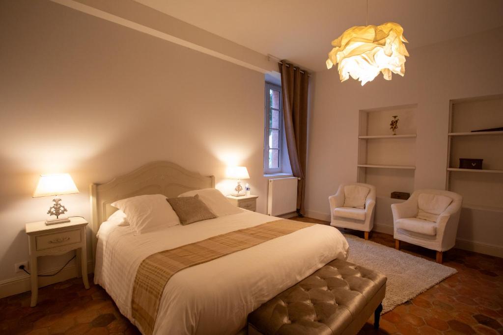 CHATEAU DE QUINCEY - Family Room With Terrace