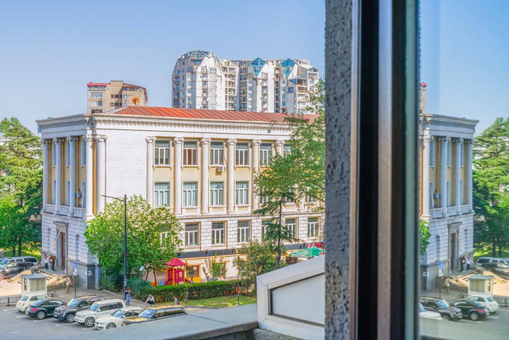 Nespecifikovaný výhled na destinaci Tbilisi nebo výhled na město při pohledu z hotelu