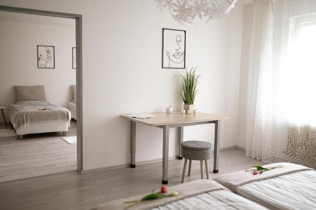 Postel nebo postele na pokoji v ubytování Apartment Alb Glück 1