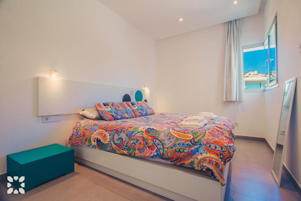 Postel nebo postele na pokoji v ubytování Villa Aguamarina by Abahana Villas