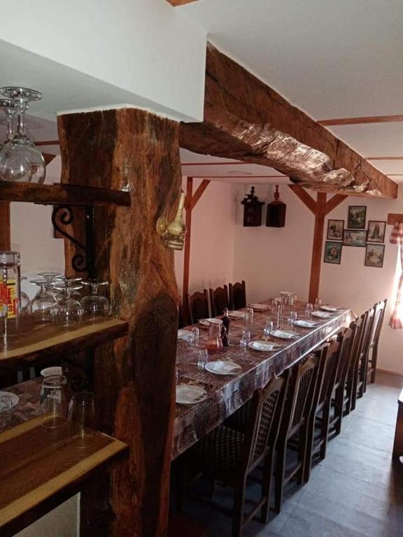 Restaurace v ubytování Domaćinstvo Radisavljevic