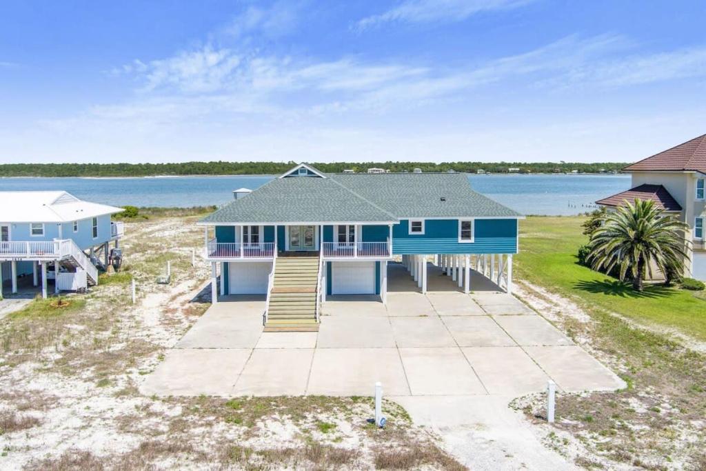 Lagoon Time Beach Home- Elevator and beach access, Gulf Shores & Orange Beach, AL
