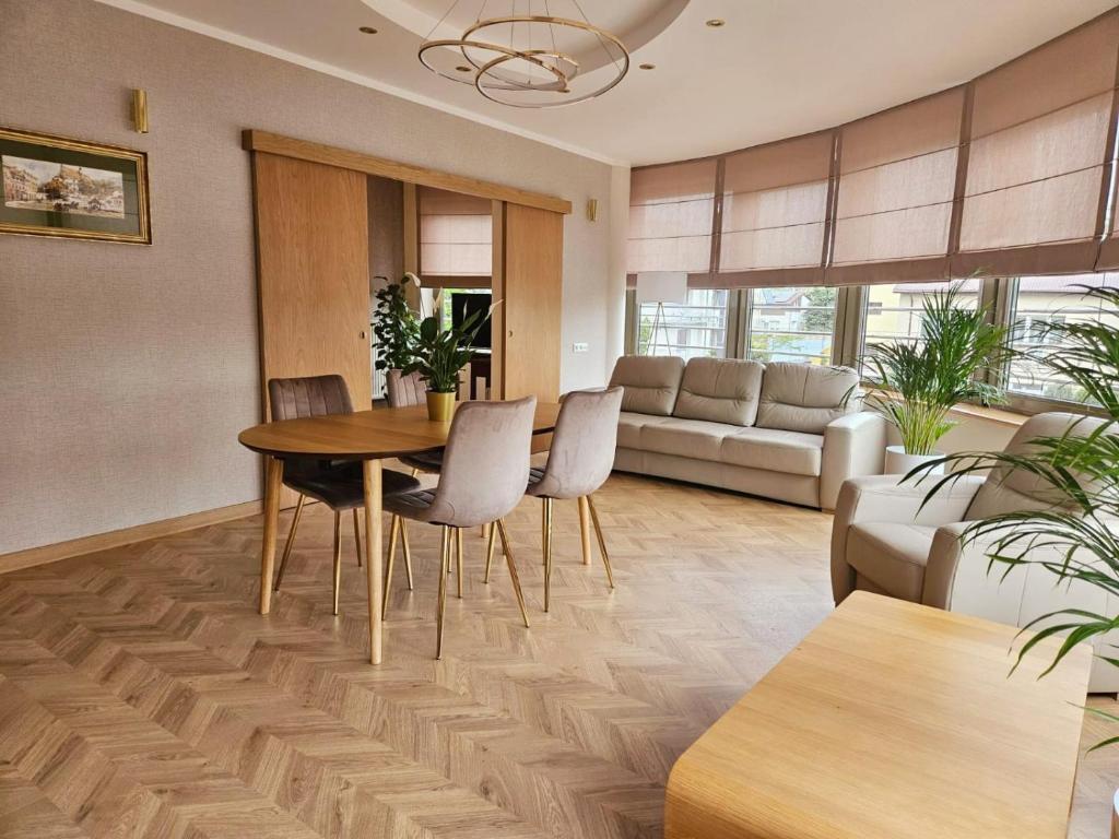 Restauracja Hotel Przystan - Resim 10