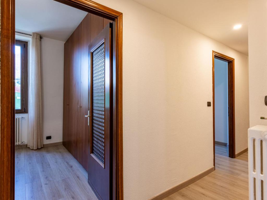 Fotografie z fotogalerie ubytování Apartment Antonio by Interhome v destinaci Bellano
