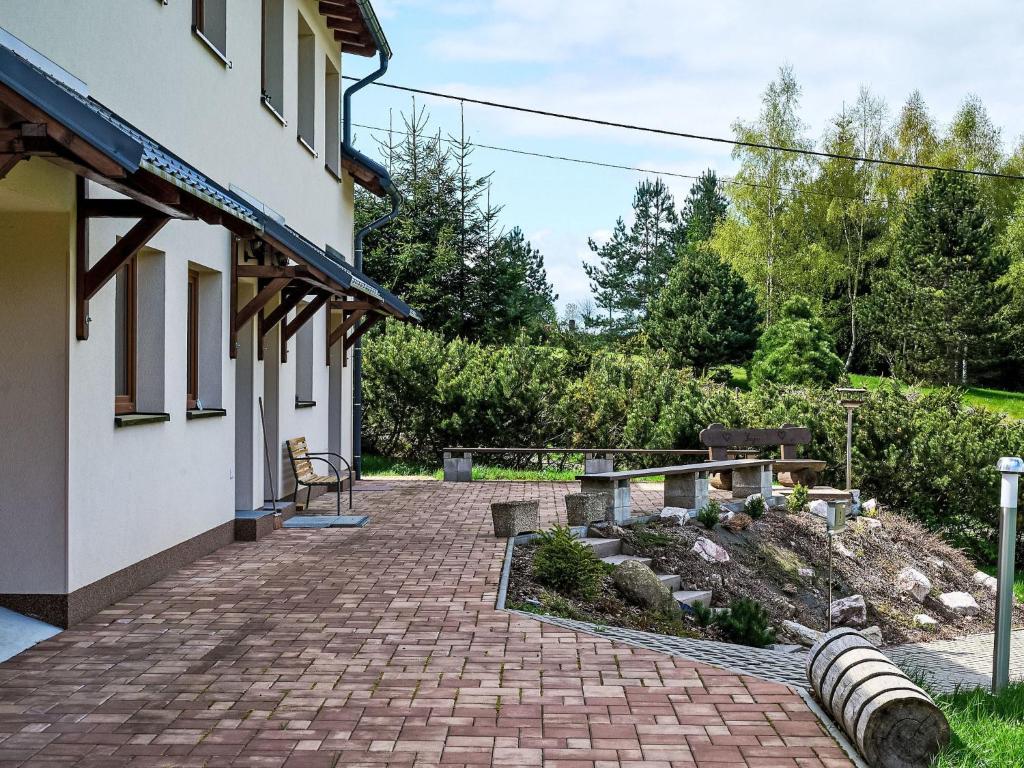 Zahrada ubytování Apartment Pod Černou Studnicí-3 by Interhome