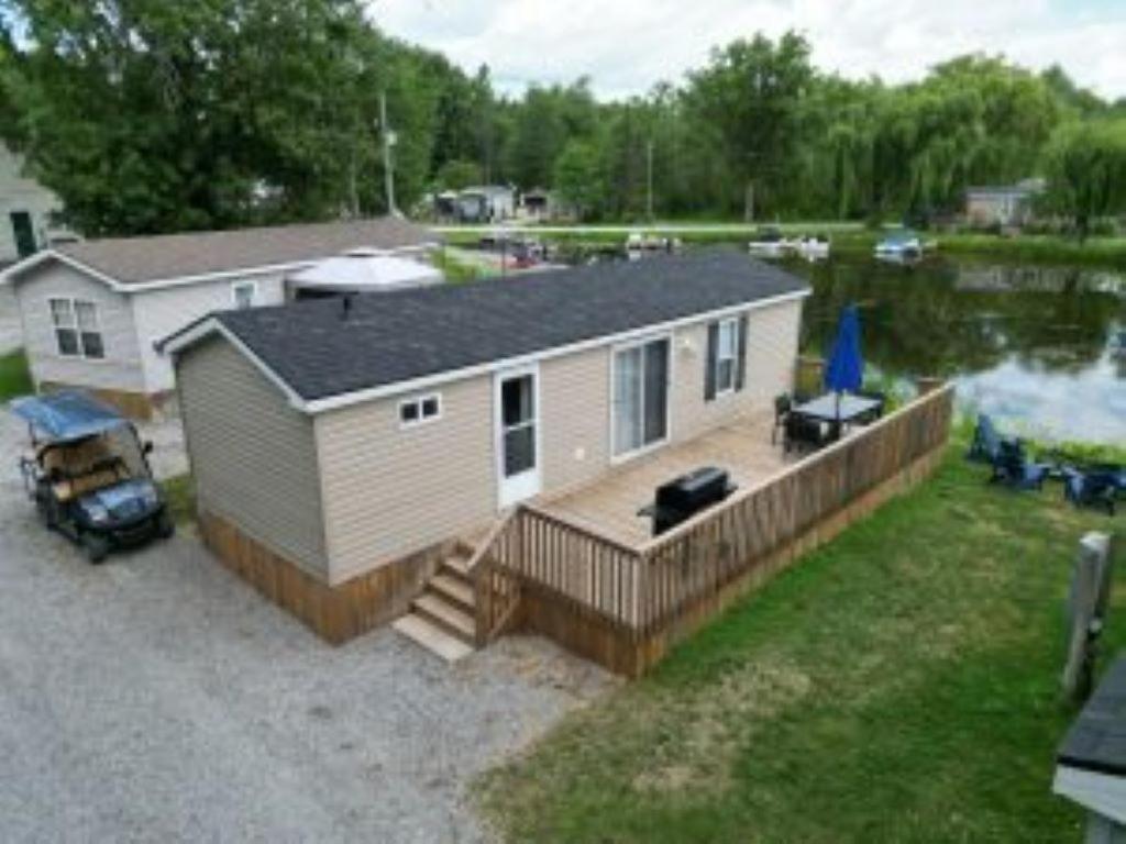 2 Bedroom Waterfront Cottage Cedar Point Cres 2, Campbellford Precios