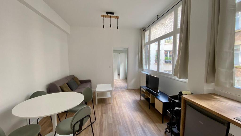 Photo de la galerie de l'établissement Appartement rénové proche Grands Boulevards 4P, à Paris