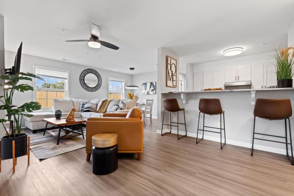 New LUXE APT 3BR Downtown Fay Unit B - Departamento