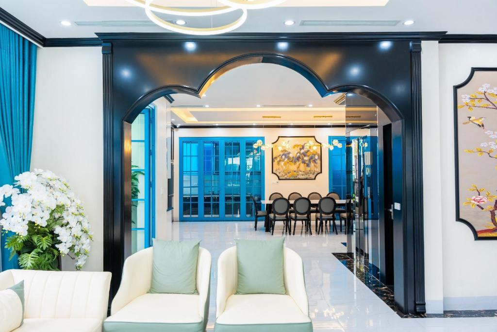 Posezení v ubytování Villa Hạ Long Gần Biển