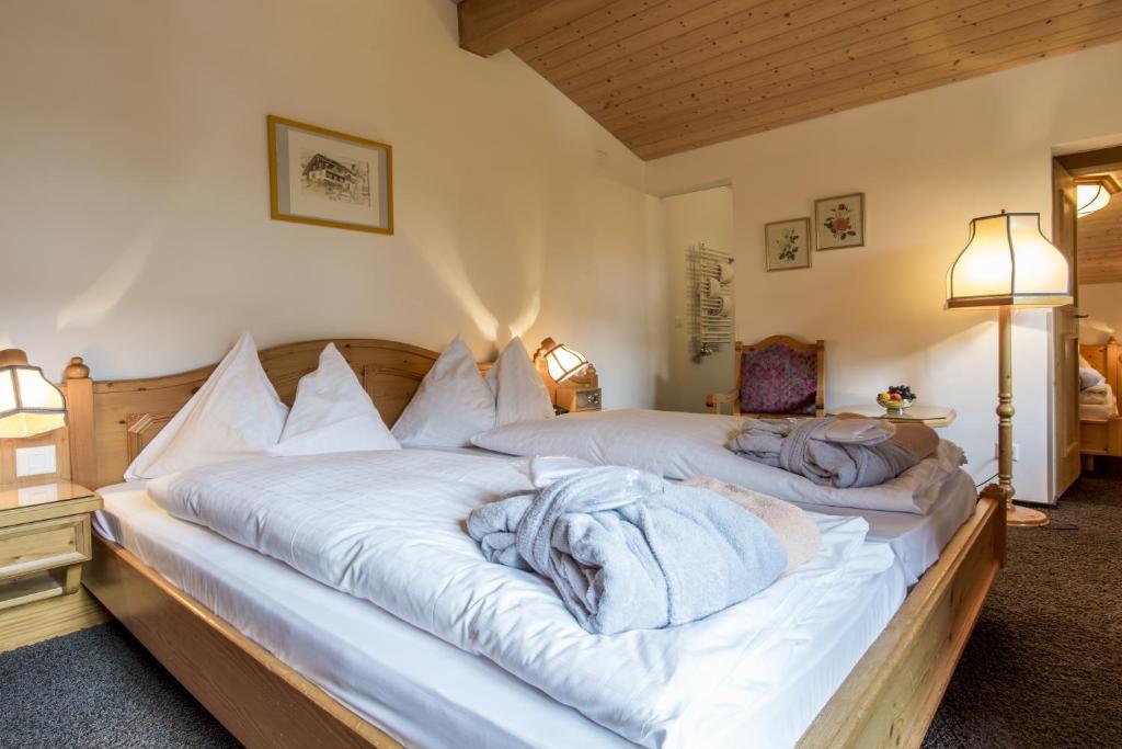 Hotel Cresta - Habitación Triple