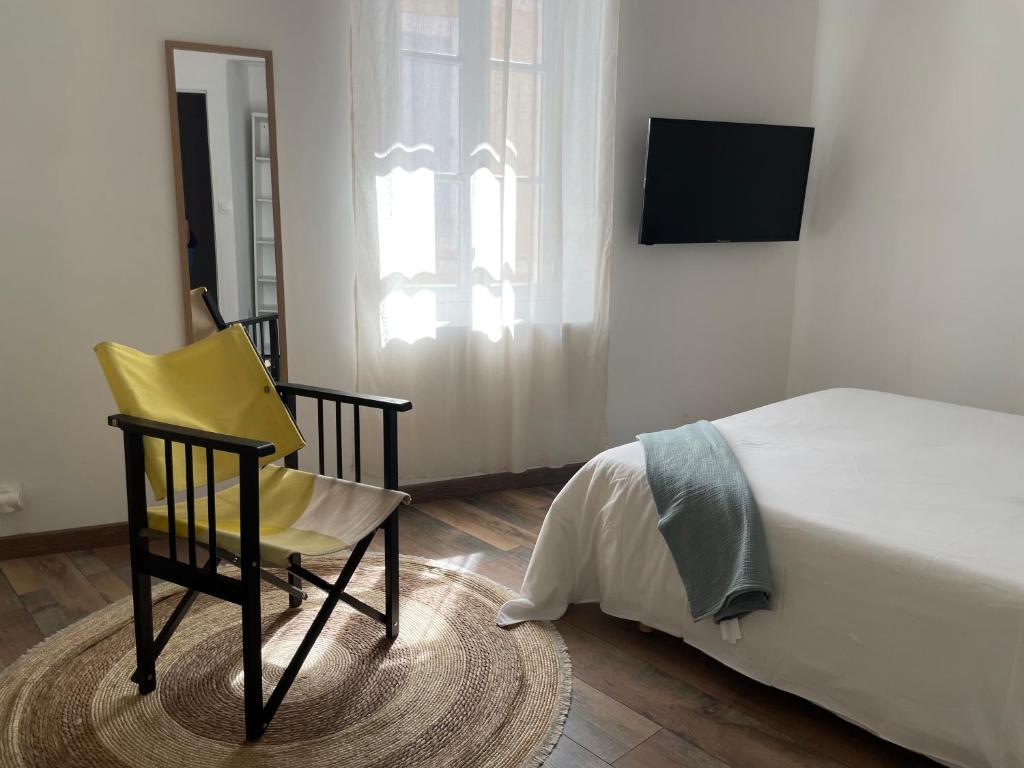 Photo de la galerie de l'établissement Charmante maison de ville avec cour extérieure, à Arles