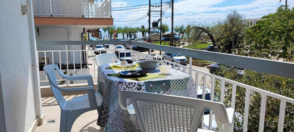 Balkón nebo terasa v ubytování Makis Apartments Flogita