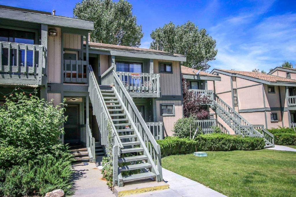 a house with stairs leading to the front yard at Boulder creek #1412 in Big Bear Lake