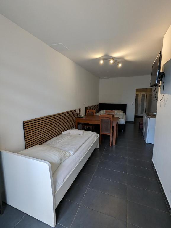 Hotel Mettmann - Apartment With Balcony