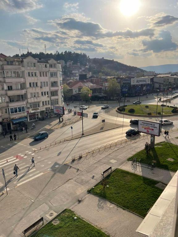 Genel bir dağ manzarası veya daireden çekilmiş bir dağ manzarası
